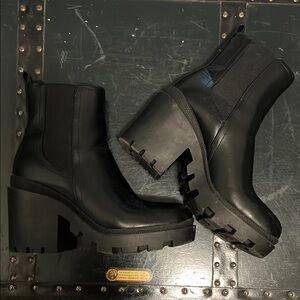 Women's Black Chunky Heel Boots
